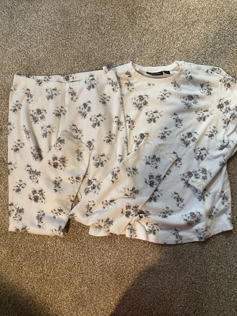 Womens' Floral Cream Thermal Pajama Set